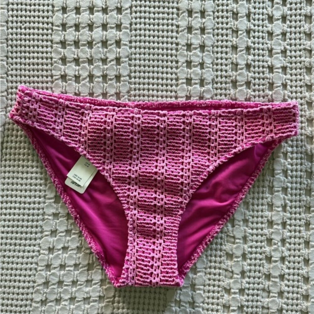 NEW Aerie Pink Crochet Bikini‎ Bottom Size M